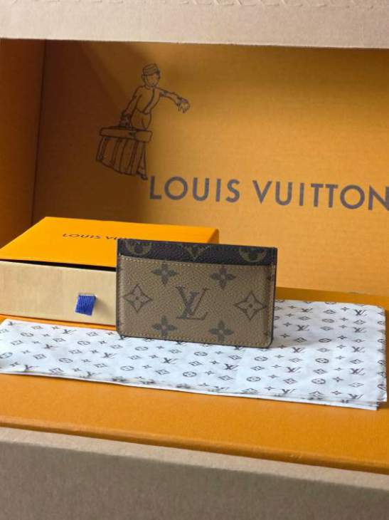 Picture of Louis Vuitton Wallets _SKUfw220573697fw